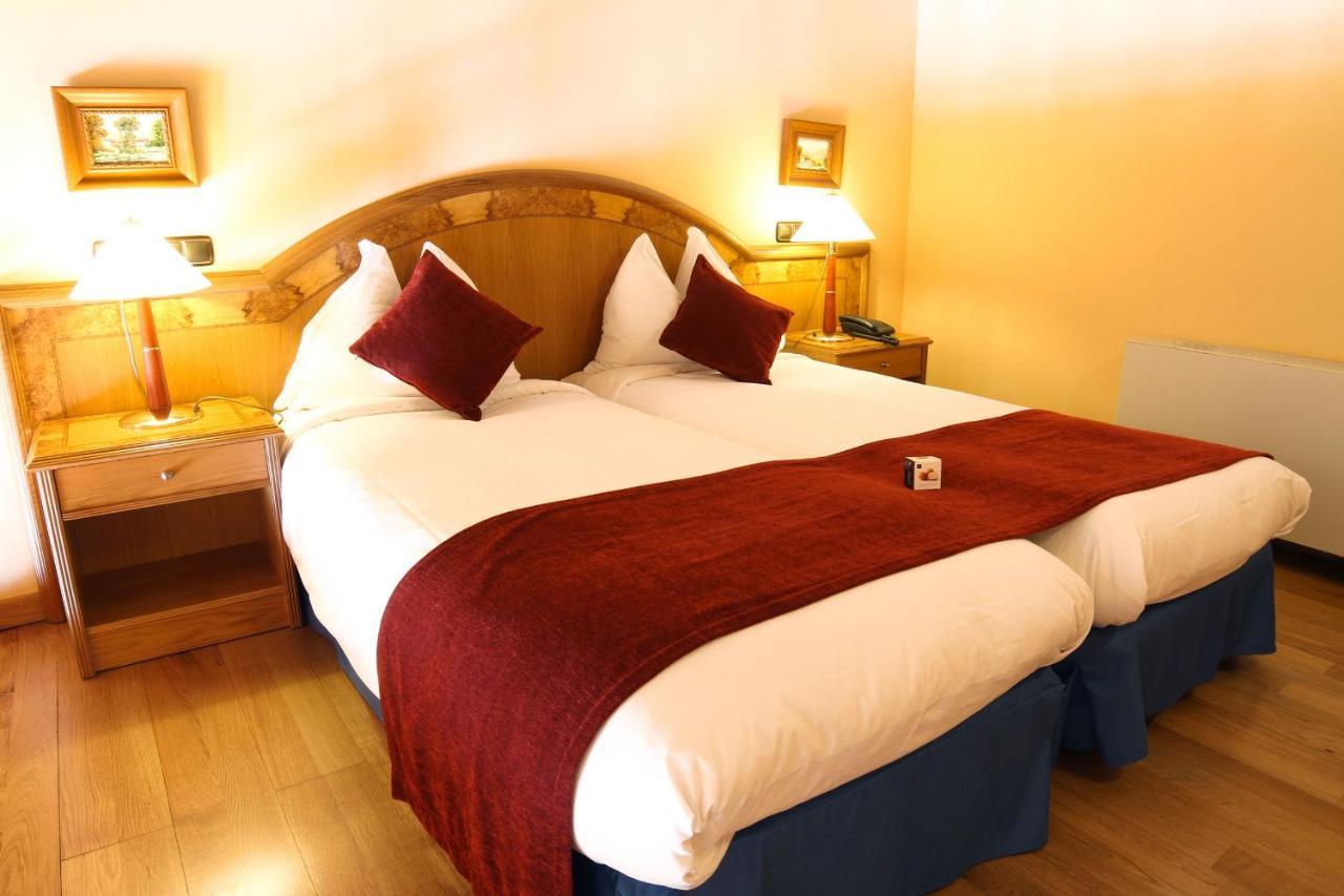 Cerdanya Ecoresort Prullans Exterior photo