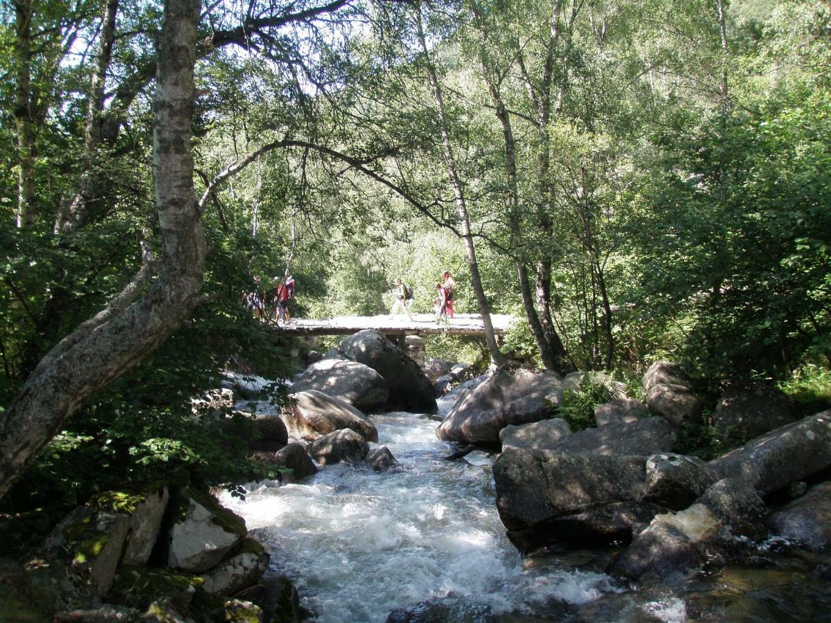 Cerdanya Ecoresort Prullans Exterior photo